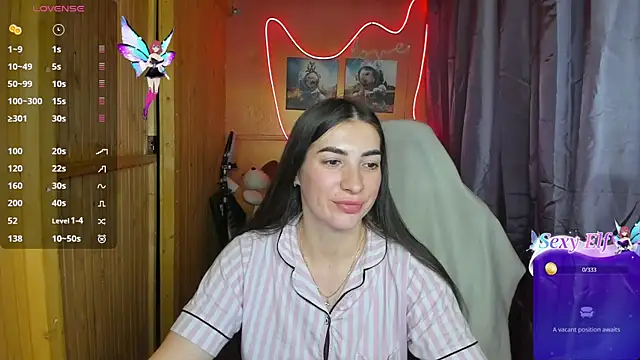 Snapshot of Fiery_Brunette_ chatting on February 19, 2025, 5:38 am Fiery Brunette online show from February 19, 2025, 5:38 am