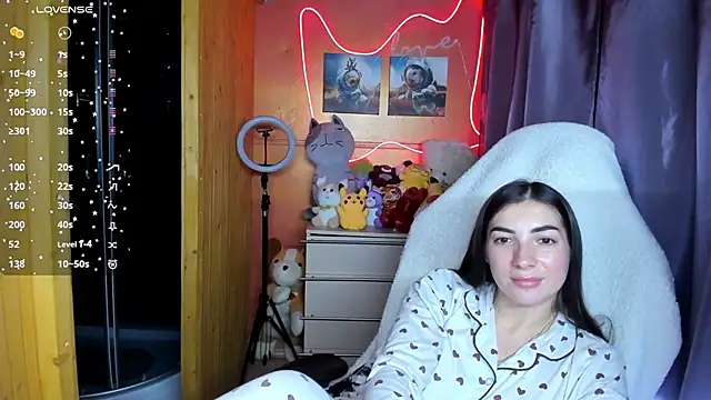 Snapshot of Fiery_Brunette_ chatting on September 29, 2025, 5:51 pm Fiery Brunette online show from September 29, 2025, 5:51 pm