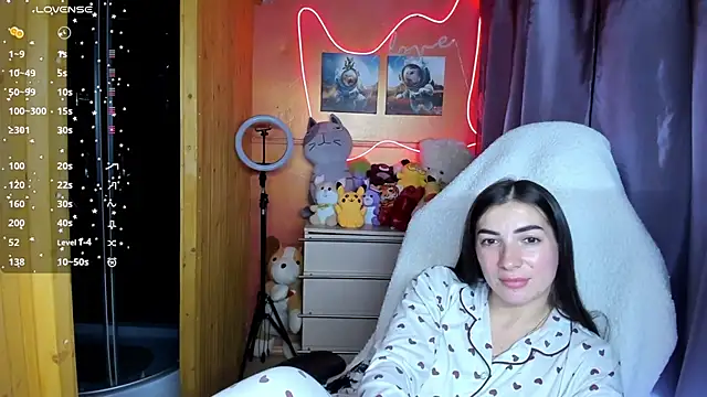 Snapshot of Fiery_Brunette_ chatting on September 30, 2025, 7:14 am Fiery Brunette online show from September 30, 2025, 7:14 am