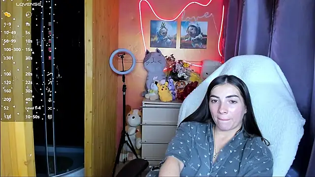 Snapshot of Fiery_Brunette_ chatting on September 26, 2025, 12:01 pm Fiery Brunette online show from September 26, 2025, 12:01 pm