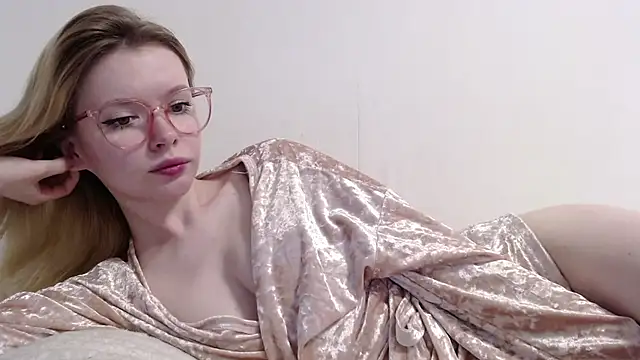 Sataobby online show from December 18, 2025, 6:12 pm