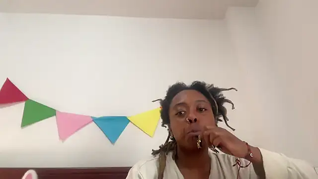 ChocolateCakeQueen online show from November 9, 2025, 8:02 pm