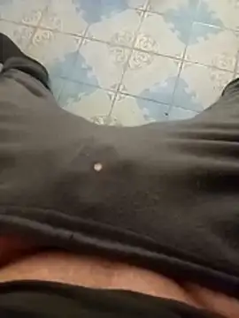 Snapshot of Mattias38 chatting on October 24, 2025, 9:25 pm Mattias38 online show from October 24, 2025, 9:25 pm