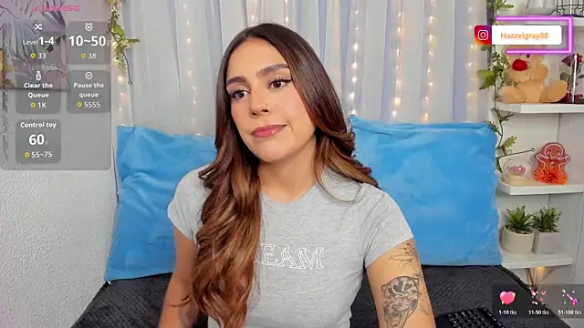 Snapshot of HazzelGray chatting on December 2, 2025, 1:46 pm HazzelGray online show from December 2, 2025, 1:46 pm
