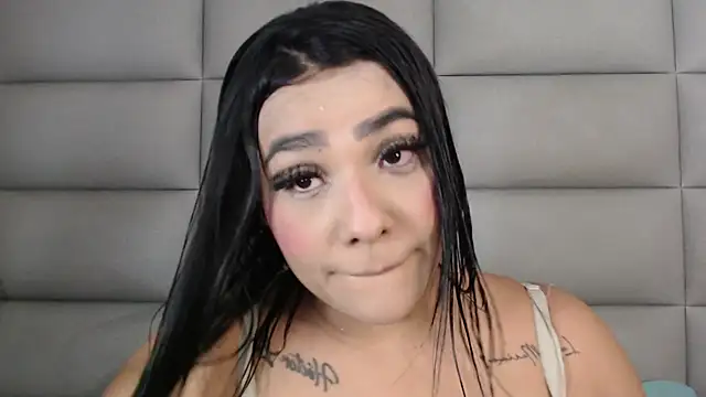 emily brontee  online show from March 15, 2025, 12:34 pm