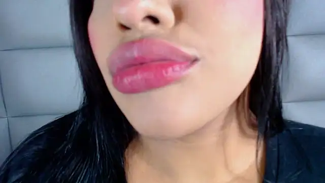 emily brontee  online show from February 18, 2025, 1:00 pm