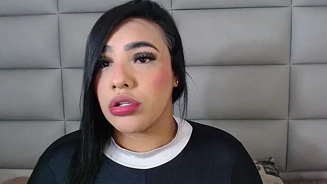 emily brontee  online show from March 6, 2025, 1:35 pm