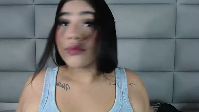 emily brontee  online show from February 21, 2025, 12:49 pm