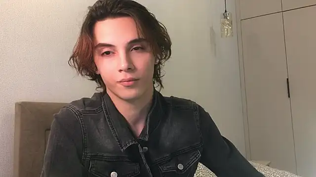 Snapshot of k0sta_ chatting on January 16, 2025, 8:25 pm k0sta  online show from January 16, 2025, 8:25 pm