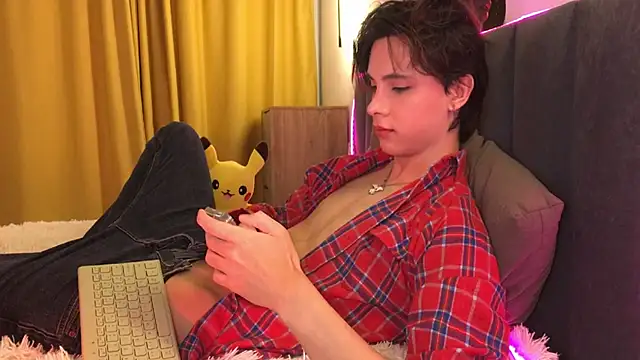Snapshot of k0sta_ chatting on March 5, 2025, 10:33 am k0sta  online show from March 5, 2025, 10:33 am