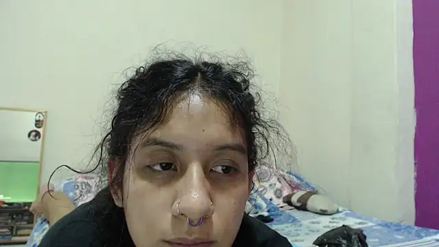 AlinaWoolf  online show from May 9, 2026, 5:49 pm