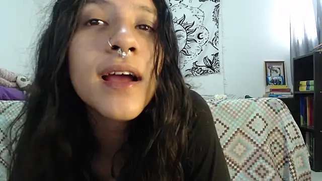 AlinaWoolf  online show from December 6, 2024, 4:33 pm