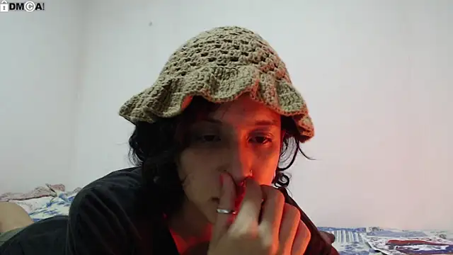 AlinaWoolf  online show from March 1, 2026, 4:23 am