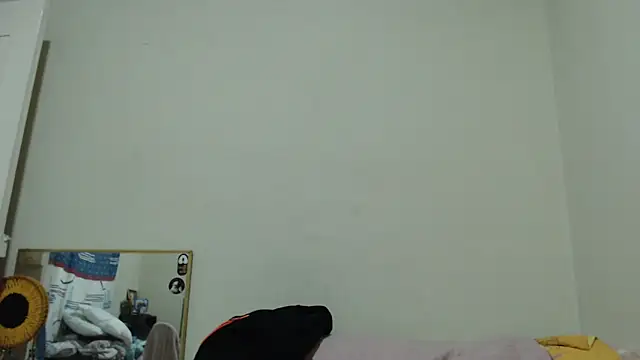 AlinaWoolf  online show from June 21, 2026, 3:56 am