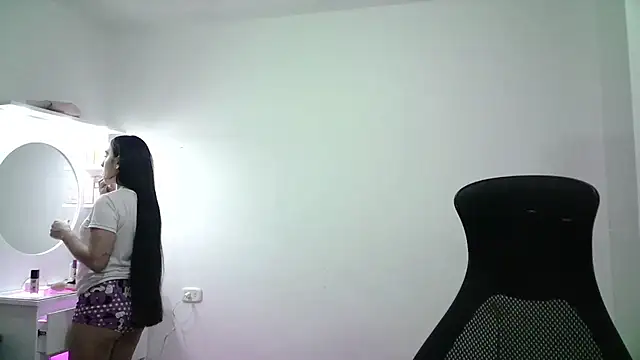 aineangeel online show from November 5, 2025, 2:14 am