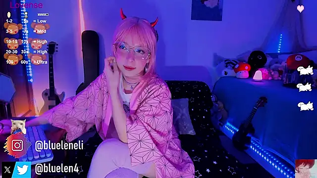 Snapshot of bluelen chatting on March 14, 2025, 11:23 am bluelen online show from March 14, 2025, 11:23 am