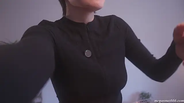 meganmei666 online show from April 10, 2026, 5:53 pm