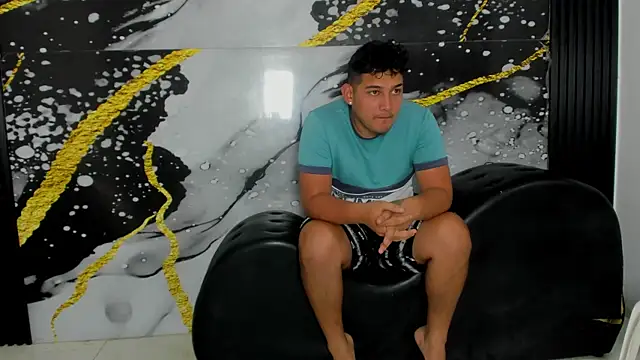 sweethot    online show from October 3, 2025, 1:45 pm