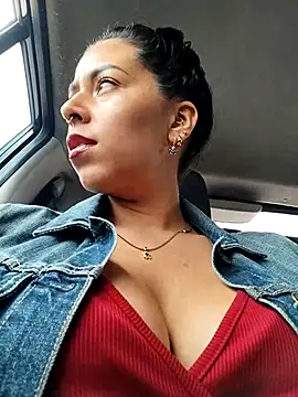 Snapshot of Emily_Wane chatting on November 3, 2025, 3:15 pm Emily Wane online show from November 3, 2025, 3:15 pm