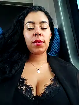 Snapshot of Emily_Wane chatting on December 19, 2025, 4:20 pm Emily Wane online show from December 19, 2025, 4:20 pm