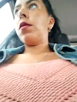 Snapshot of Emily_Wane chatting on November 14, 2025, 3:37 pm Emily Wane online show from November 14, 2025, 3:37 pm