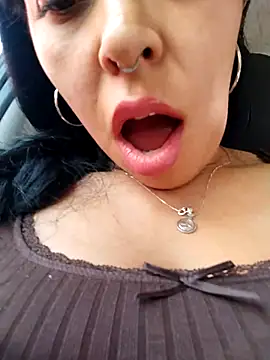 Snapshot of Emily_Wane chatting on January 31, 2026, 7:12 pm Emily Wane online show from January 31, 2026, 7:12 pm