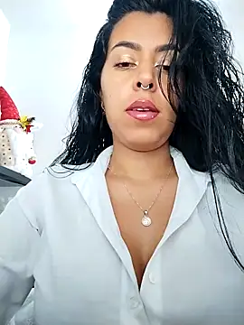 Snapshot of Emily_Wane chatting on December 22, 2025, 3:56 pm Emily Wane online show from December 22, 2025, 3:56 pm