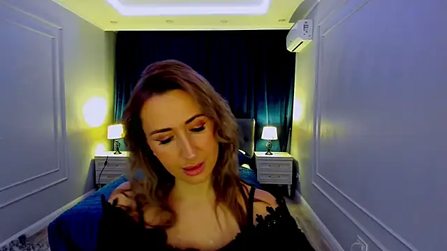 Snapshot of PassionGlow chatting on November 25, 2025, 7:36 pm PassionGlow online show from November 25, 2025, 7:36 pm