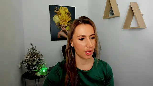 Snapshot of PassionGlow chatting on December 3, 2025, 10:14 am PassionGlow online show from December 3, 2025, 10:14 am