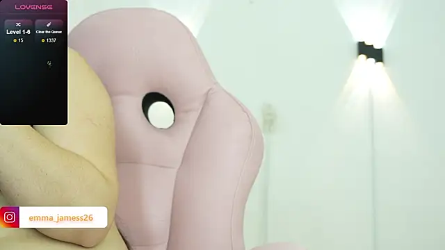 Emma jamess online show from March 29, 2026, 4:25 am