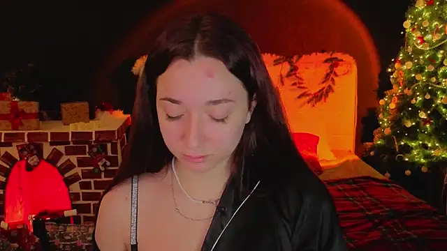 YasmineWest online show from December 15, 2025, 1:55 am