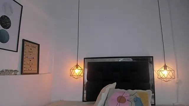 Snapshot of amysc chatting on November 27, 2025, 1:44 pm amysc online show from November 27, 2025, 1:44 pm