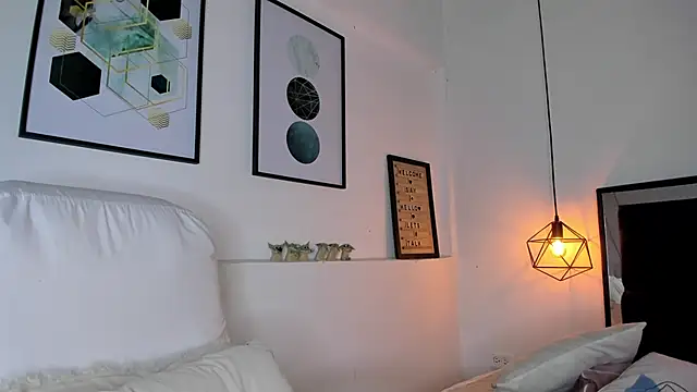 amysc online show from March 21, 2026, 11:36 am