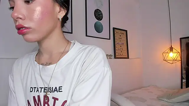 Snapshot of amysc chatting on December 5, 2025, 1:43 pm amysc online show from December 5, 2025, 1:43 pm