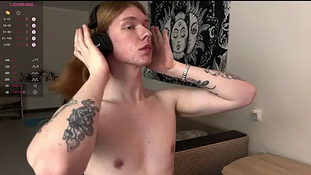 carthylovvve online show from February 20, 2026, 2:52 am