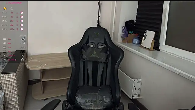 carthylovvve online show from March 28, 2026, 5:14 pm