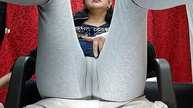 MELANIE SEX69 online show from November 15, 2025, 9:30 pm