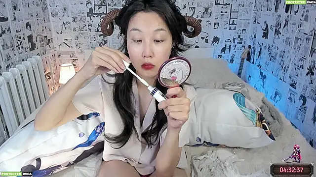 Snapshot of Minami_686 chatting on November 17, 2025, 10:14 pm Minami 686 online show from November 17, 2025, 10:14 pm