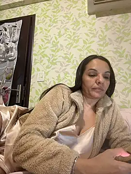 Snapshot of samilux5 chatting on May 4, 2026, 2:26 am samilux5 online show from May 4, 2026, 2:26 am
