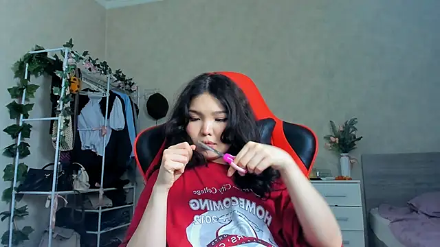 wastforu online show from February 24, 2025, 2:04 pm