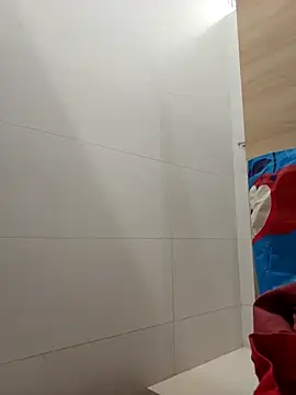 Snapshot of LongUKMakeYouSquirt chatting on September 17, 2025, 4:31 pm LongUKMakeYouSquirt online show from September 17, 2025, 4:31 pm