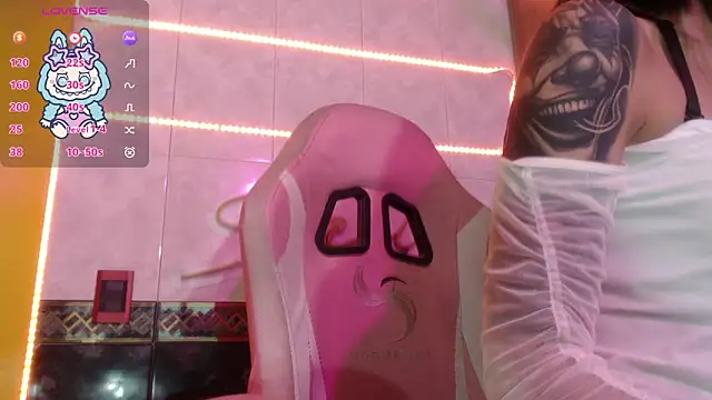 Snapshot of Sally23_ chatting on January 8, 2026, 2:56 pm Sally23 online show from January 8, 2026, 2:56 pm