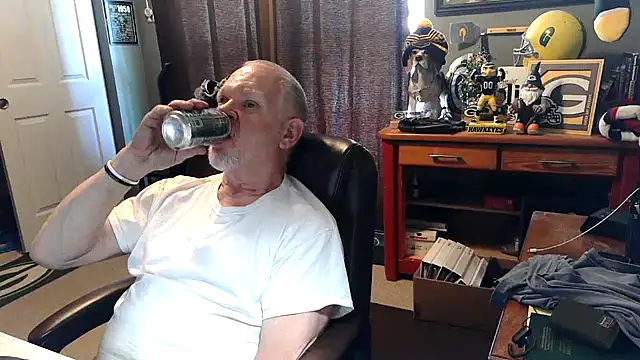 Snapshot of nobledad chatting on June 4, 2026, 6:45 pm nobledad online show from June 4, 2026, 6:45 pm