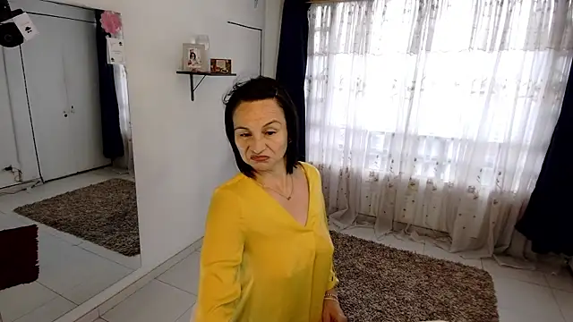 lollita 23  online show from May 16, 2026, 7:46 pm