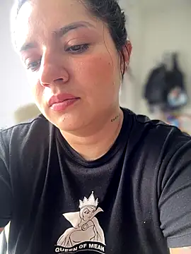 horny roomiess online show from September 17, 2025, 4:09 pm