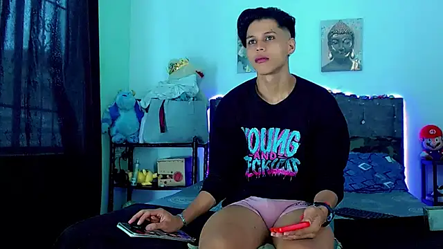 Snapshot of Liamscott_ chatting on March 3, 2026, 7:10 pm Liamscott online show from March 3, 2026, 7:10 pm