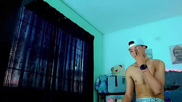 Snapshot of Liamscott_ chatting on February 24, 2026, 9:48 pm Liamscott online show from February 24, 2026, 9:48 pm