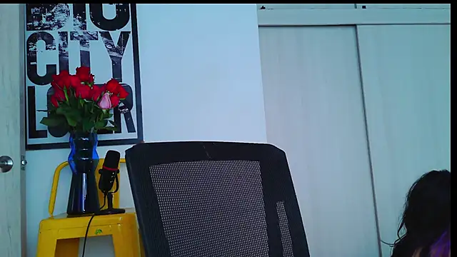 purple em69 online show from April 15, 2026, 4:55 pm