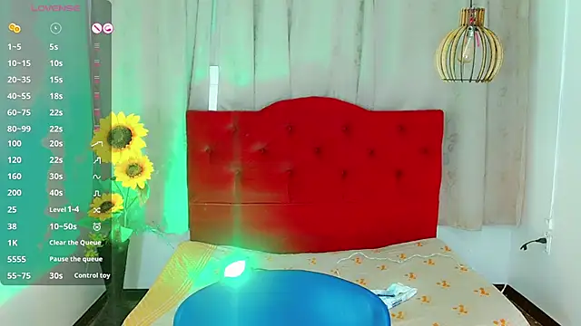 Snapshot of Jessica_smith_1 chatting on November 6, 2025, 11:14 am Jessica smith 1 online show from November 6, 2025, 11:14 am