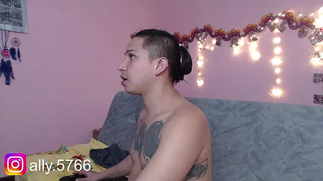 CoreAlejito online show from November 13, 2025, 8:24 pm